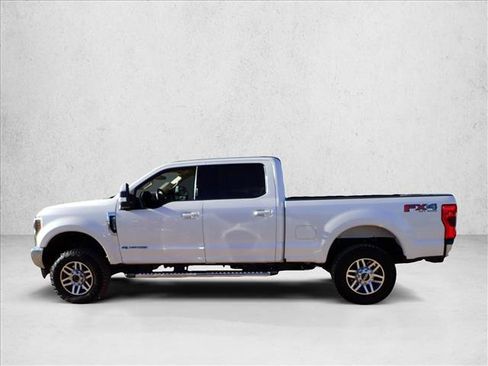 Used 2019 Ford F250 Lariat w/ Lariat Value Package AWD/4WD image 2
