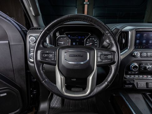 Used 2022 GMC Sierra 3500 Denali w/ Denali Ultimate Package image 19