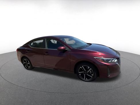 Used 2025 Nissan Sentra SV FWD image 2