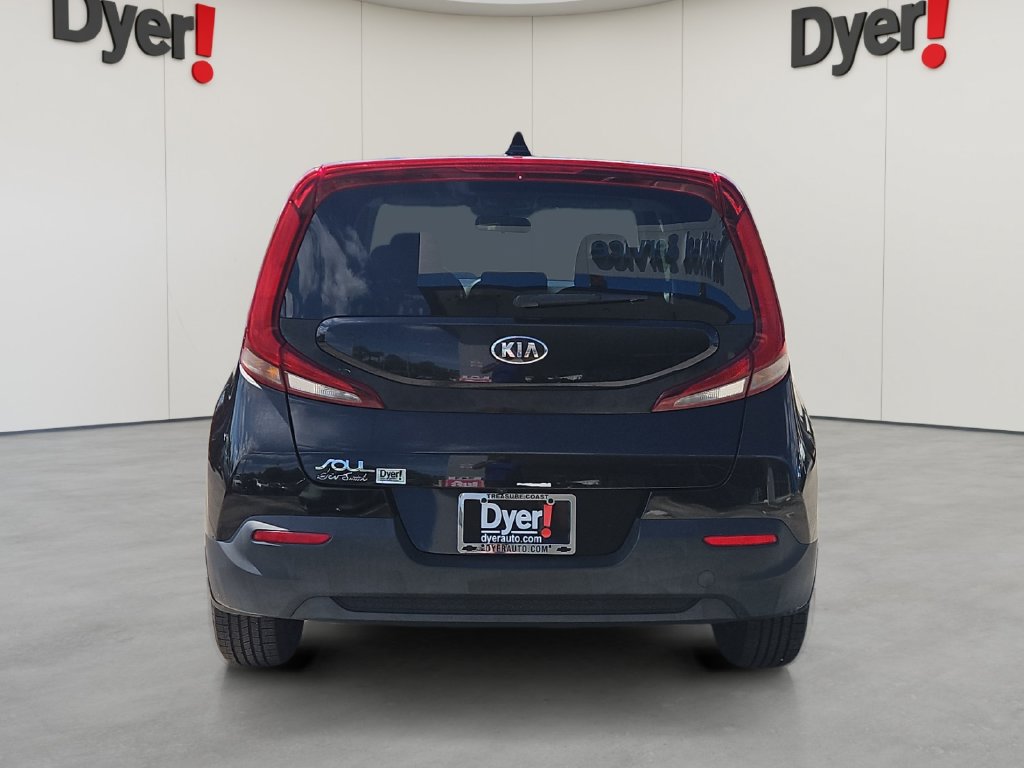 Used 2020 Kia Soul LX FWD image 4