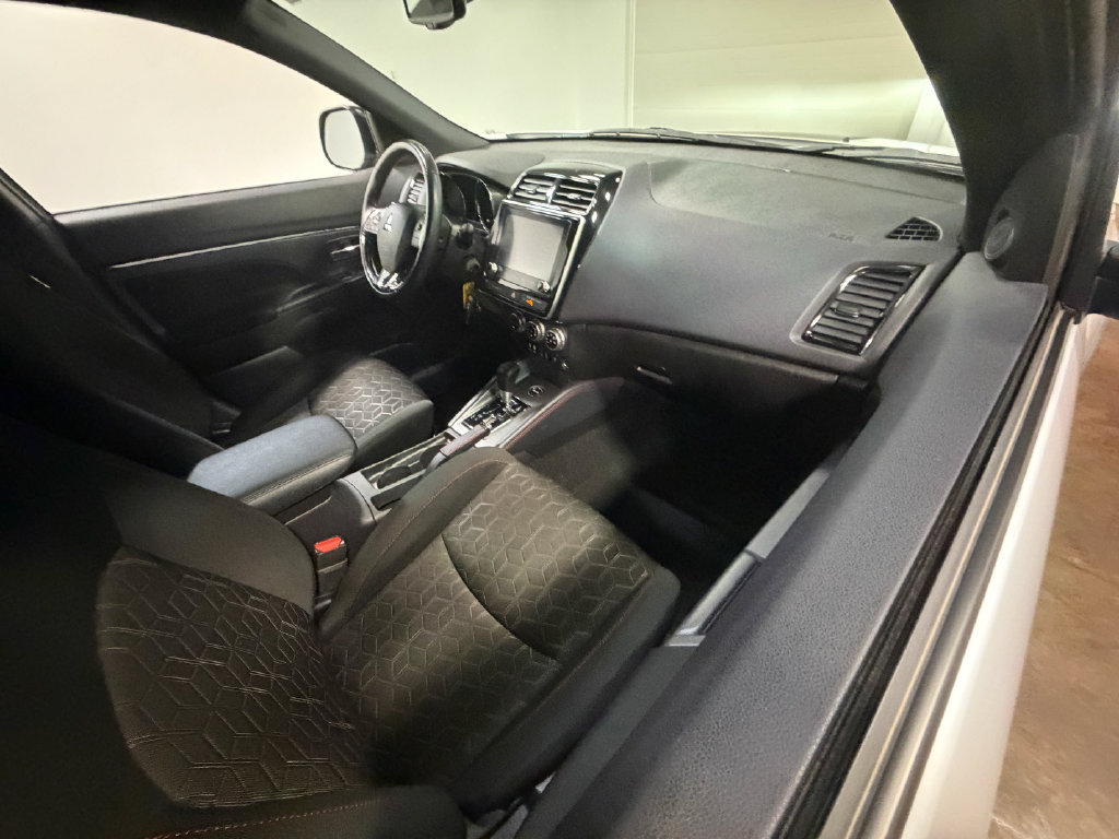 Used 2024 Mitsubishi Outlander Sport AWD image 56