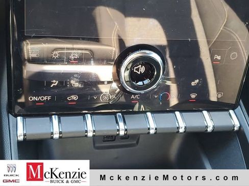 New 2026 GMC Terrain Elevation w/ Technology Package II FWD image 17