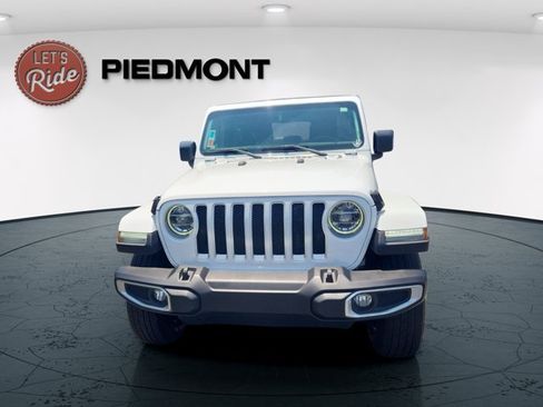 Used 2020 Jeep Wrangler Unlimited Sahara AWD/4WD image 2