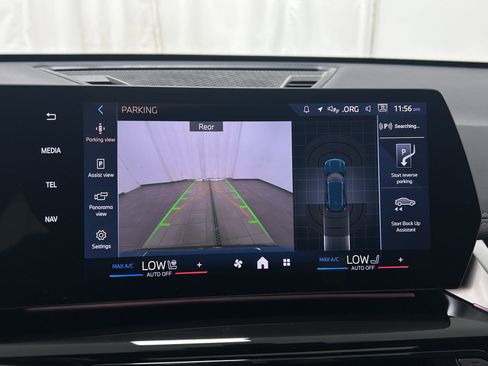 Used 2024 BMW X1 xDrive28i w/ Convenience Package image 17