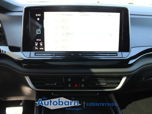 New 2026 Volkswagen Atlas Cross Sport SEL AWD/4WD image 13