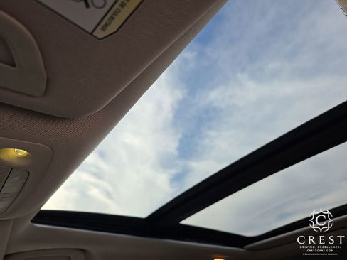 Used 2018 Nissan Rogue SL w/ Premium Package image 21