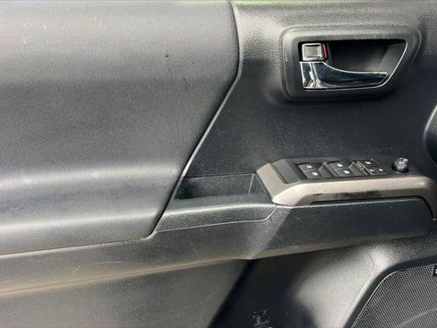 Certified 2019 Toyota Tacoma TRD Sport w/ TRD Premium Sport Package RWD image 12