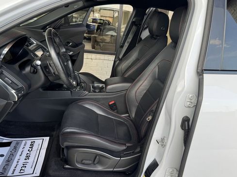 Used 2020 Jaguar E-PACE Checkered Flag image 34