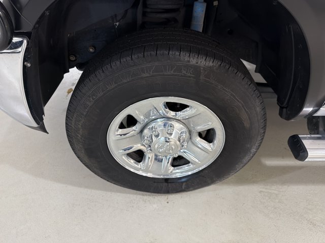 Used 2017 RAM 2500 Tradesman w/ Chrome Appearance Group AWD/4WD image 11