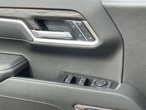 New 2026 GMC Sierra 1500 SLT AWD/4WD image 24