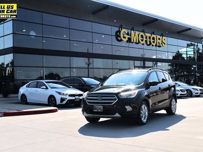 Used 2017 Ford Escape SE w/ Equipment Group 201A