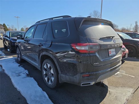 New 2026 Honda Pilot Elite image 2