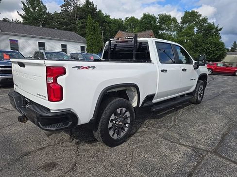 Used 2021 Chevrolet Silverado 2500 Custom w/ Custom Value Package AWD/4WD image 4