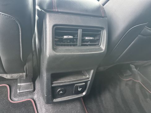 Used 2024 Ford Edge ST-Line AWD/4WD image 28