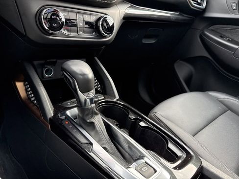 Used 2023 Chevrolet TrailBlazer ACTIV w/ Sun and Liftgate Package image 45