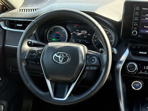 Used 2021 Toyota Venza XLE w/ Carpet Mat Package (TMS) AWD/4WD image 14
