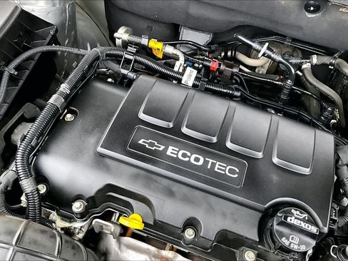 Used 2015 Chevrolet Cruze LTZ w/ Sun, Sound and Sport Package image 32