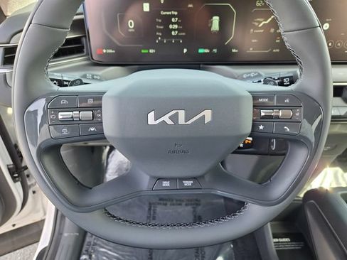 New 2026 Kia EV9 Wind AWD/4WD image 12