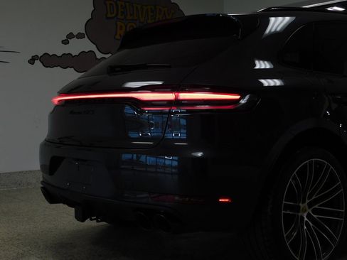 Used 2021 Porsche Macan GTS AWD/4WD image 89