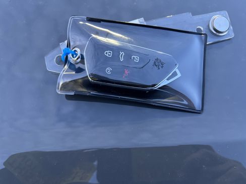 Certified 2025 Volkswagen Atlas SE w/ Panoramic Sunroof Package image 33