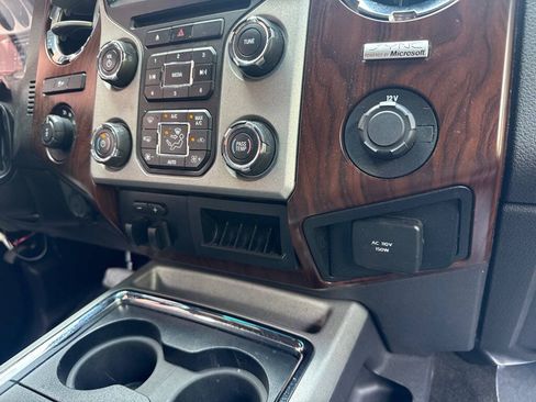 Used 2014 Ford F250 Lariat w/ Lariat Ultimate Package AWD/4WD image 20