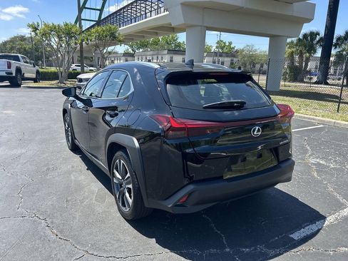 Used 2024 Lexus UX 250h FWD image 10