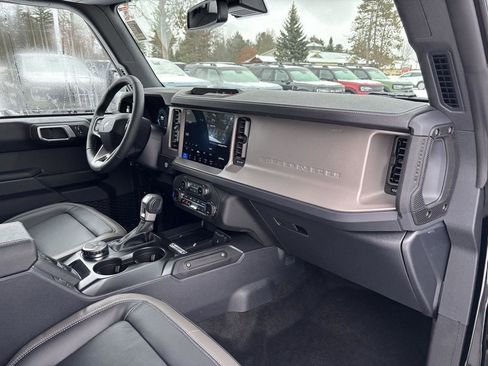 New 2025 Ford Bronco Outer Banks image 19
