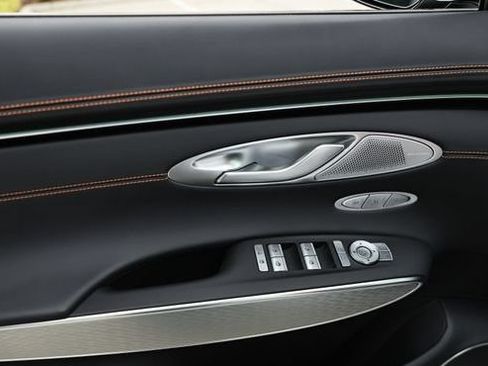 New 2026 Genesis GV70 2.5T Sport Prestige AWD/4WD image 17