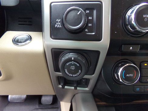 Used 2017 Ford F150 Lariat AWD/4WD image 40