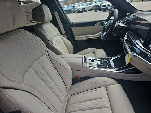 New 2026 BMW X7 xDrive40i w/ Executive Package image 10