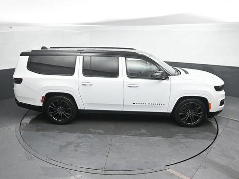 Used 2024 Jeep Grand Wagoneer L Series II w/ Quick Order Packagew 28T AWD/4WD image 32