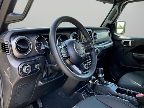 Certified 2023 Jeep Wrangler Unlimited Sport AWD/4WD image 18