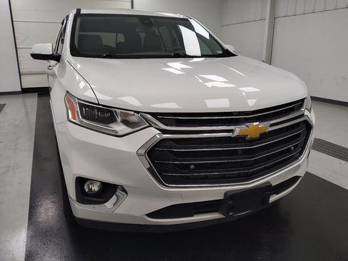 Used 2018 Chevrolet Traverse Premier w/ Driver Confidence II Package FWD image 14