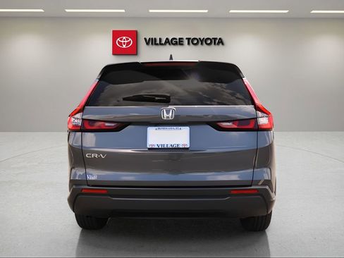 Used 2024 Honda CR-V EX image 4