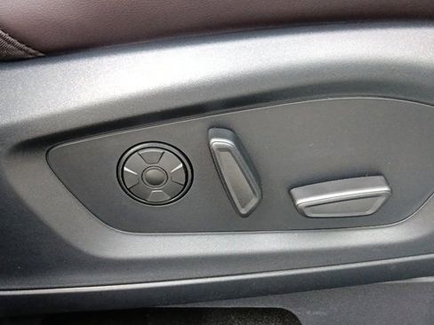 New 2026 Ford Explorer Platinum image 33