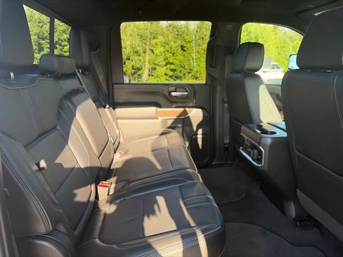 Used 2020 Chevrolet Silverado 2500 High Country w/ Technology Package AWD/4WD image 34