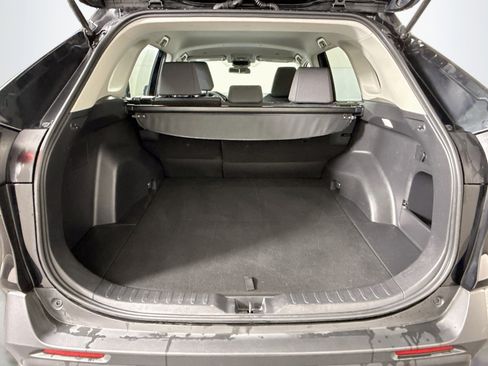 Used 2025 Toyota RAV4 XLE AWD/4WD image 35