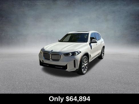 Used 2026 BMW X5 xDrive40i w/ Parking Assistance Package AWD/4WD image 4