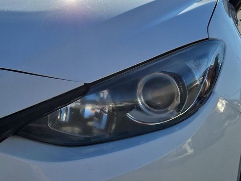 Used 2016 MAZDA MAZDA3 i Sport w/ Preferred Equipment Package image 9