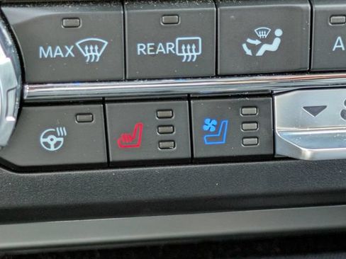 Certified 2026 Ford F250 Lariat w/ Black Appearance Package AWD/4WD image 24
