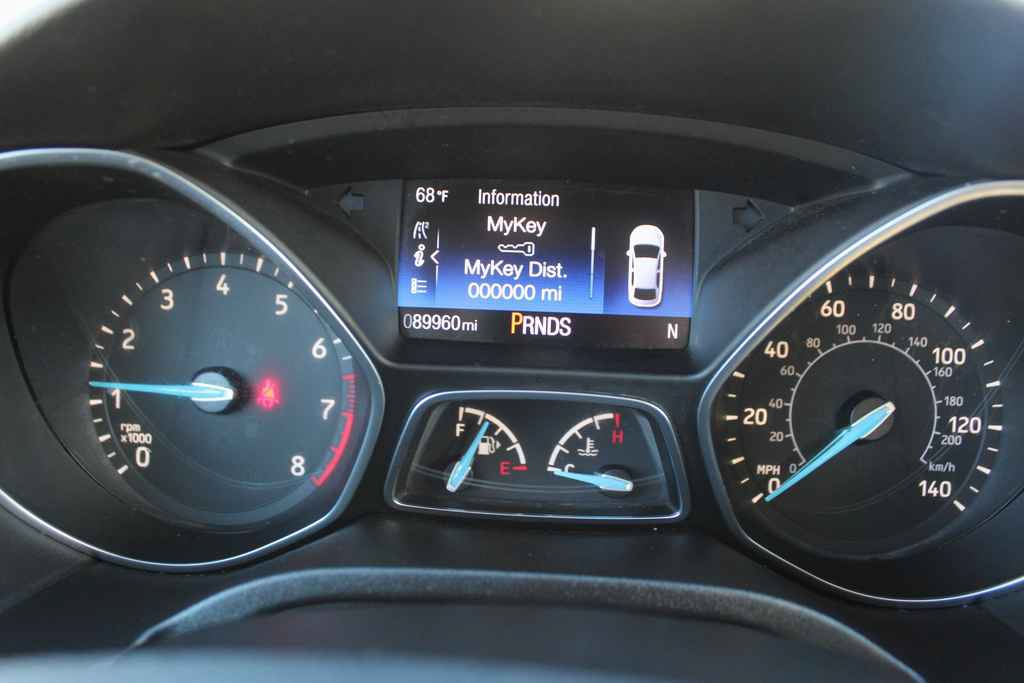 Used 2017 Ford Focus SEL FWD image 16