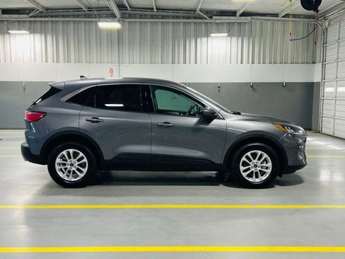 Used 2021 Ford Escape SE AWD/4WD image 17