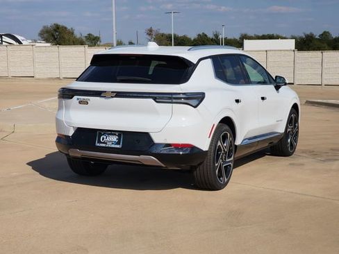 New 2026 Chevrolet Equinox EV LT w/ Convenience Package II FWD image 6