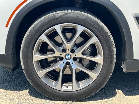 Used 2020 BMW X5 xDrive40i w/ Convenience Package AWD/4WD image 12