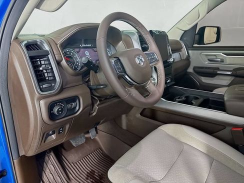 Used 2025 RAM 1500 Laramie AWD/4WD image 13