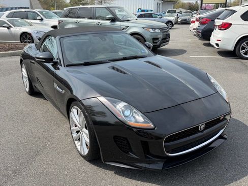 Used 2014 Jaguar F-TYPE S image 3