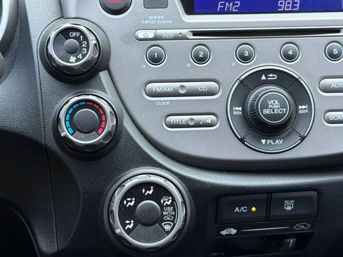 Used 2013 Honda Fit image 21