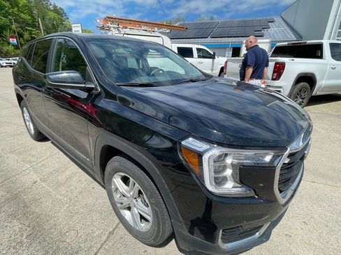 Used 2024 GMC Terrain SLE AWD/4WD image 3