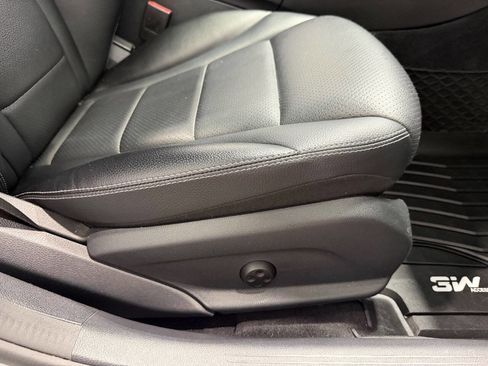 Used 2016 Mercedes-Benz C 300 4MATIC Sedan image 14