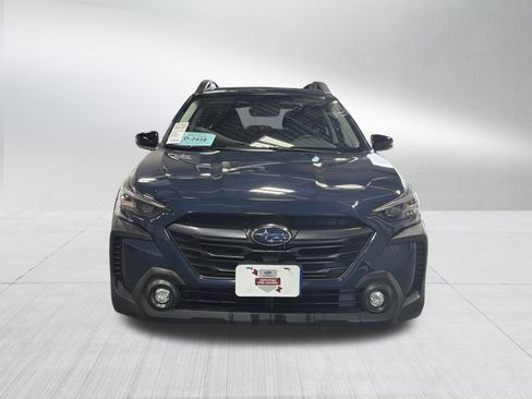 Certified 2025 Subaru Outback Premium image 2